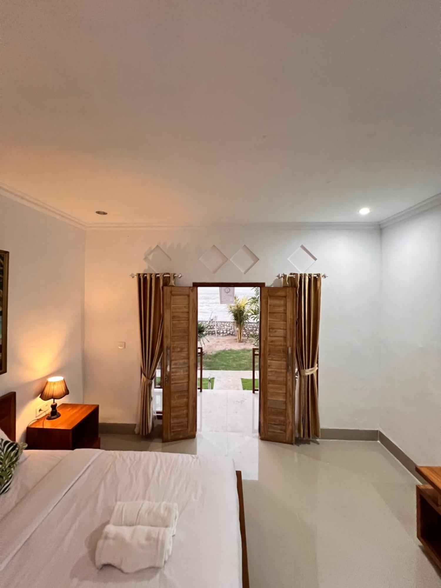 Penyon Beach House Ped Екстериор снимка
